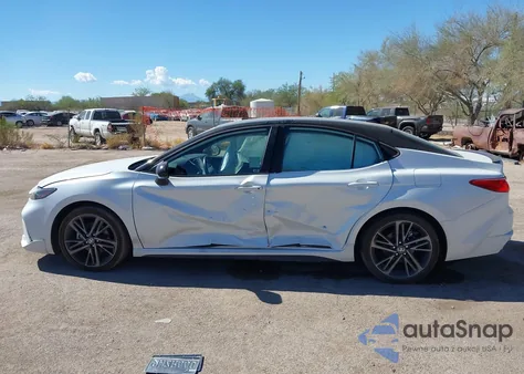 2025 Toyota Camry Xse z USA, uszkodzony, nr VIN 4T1DAACK7SU021436